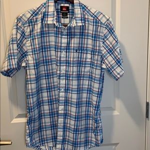 Quiksilver casual button down short sleeve shirt